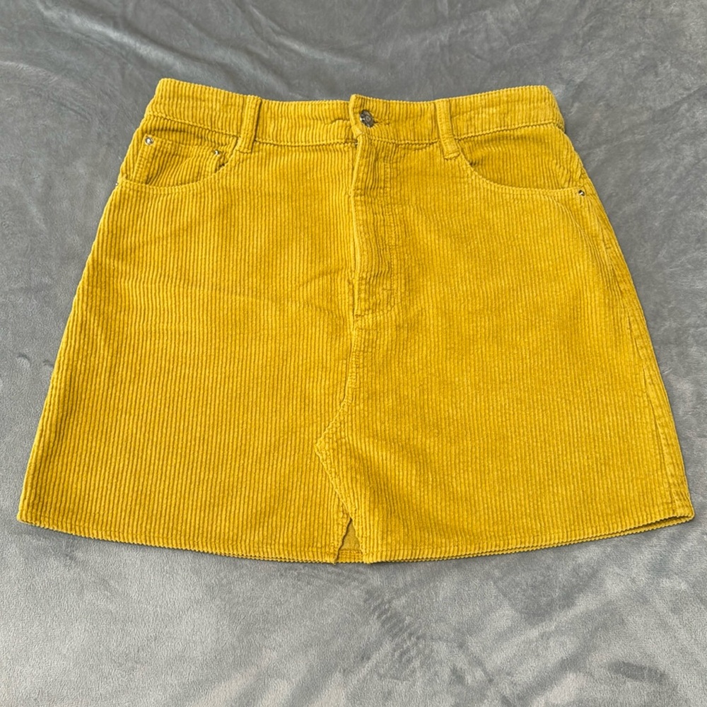 ZARA TRF Collection Gold Mustard Yellow Corduroy Mini Skirt Pockets Size Large